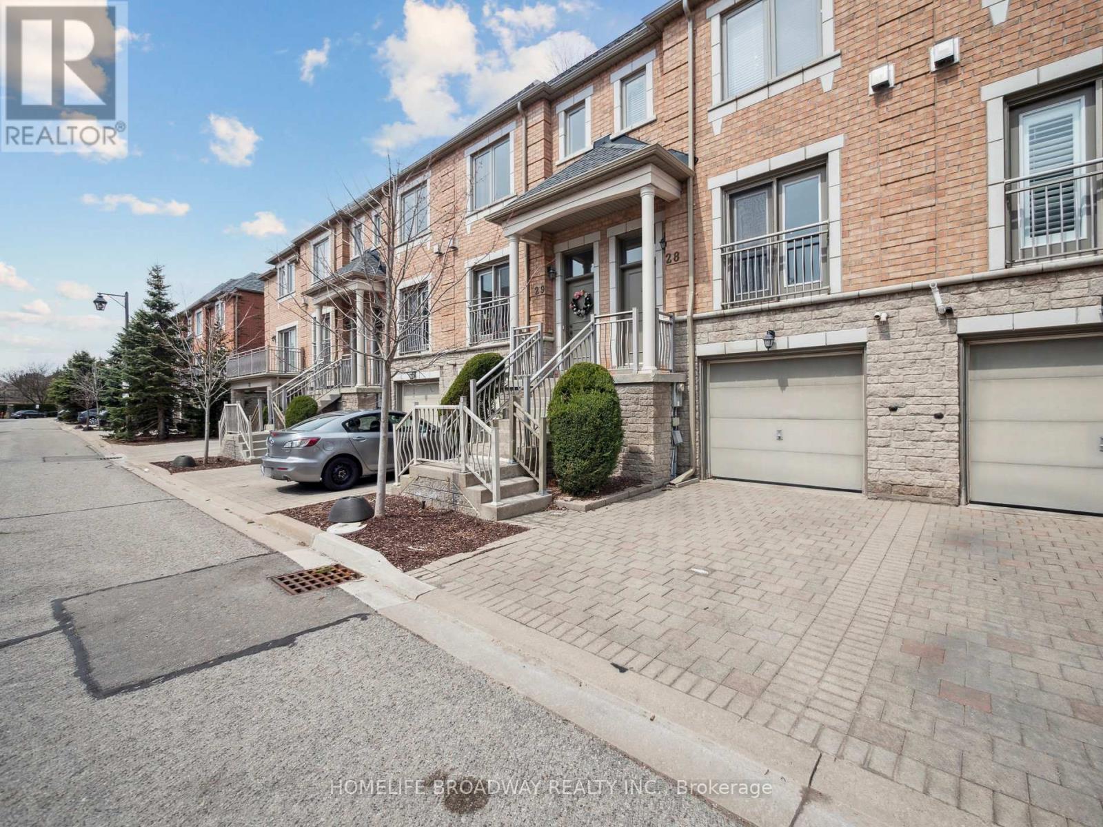 Property at 28 - 9133 BAYVIEW AVENUE image 2