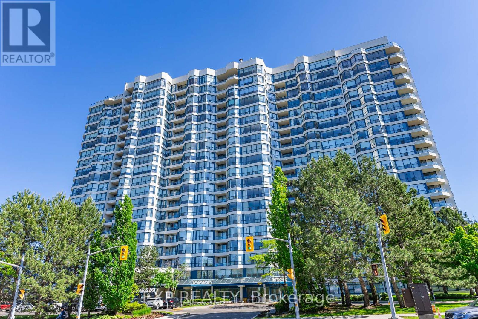 PH 4 - 1 CLARK STREET W, Vaughan, Ontario