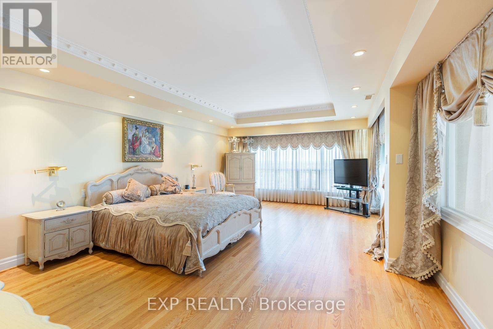 Ph 4 - 1 Clark Street W, Vaughan, Ontario  L4J 7Y6 - Photo 12 - N12086668