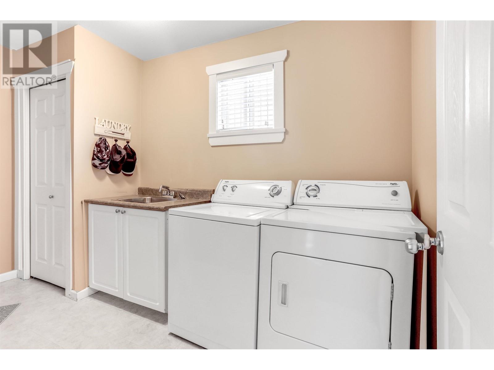 4737 Dunfell Road, Richmond, British Columbia  V7E 0C4 - Photo 18 - R2988912