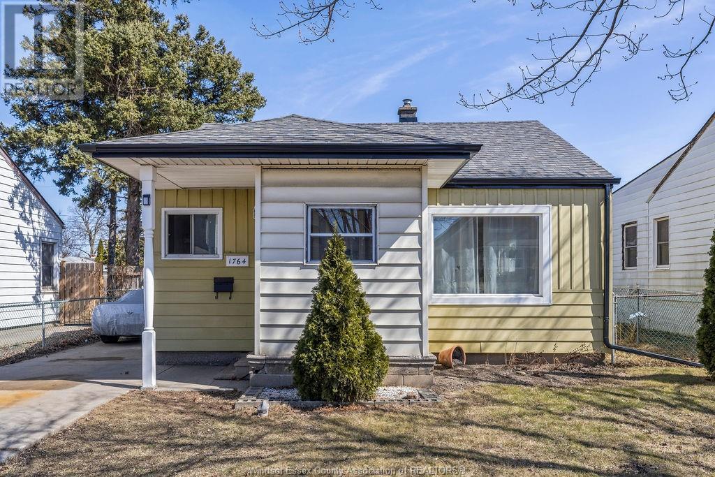 Property at 1764 BENJAMIN AVENUE image 2