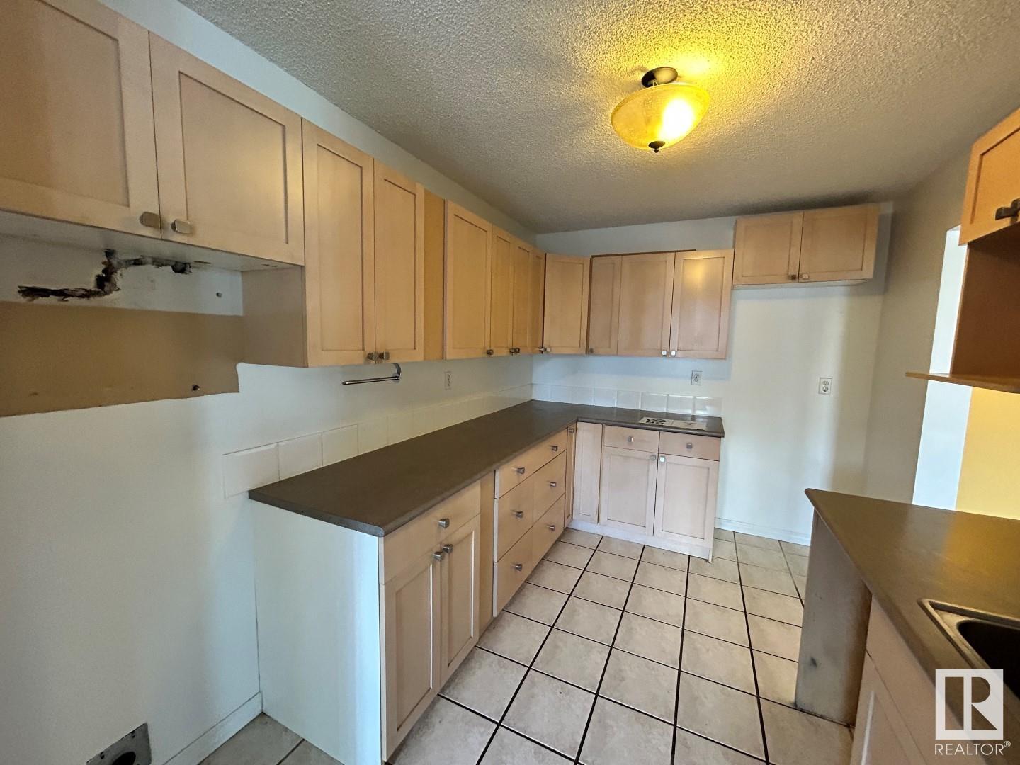 Property at #318 11217 103 AV NW image 4