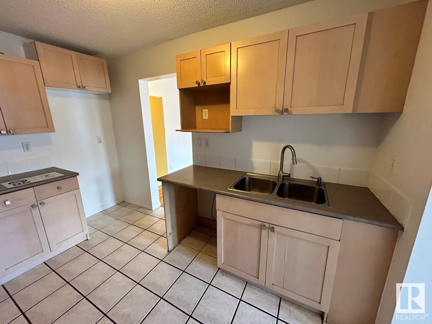 Property at #318 11217 103 AV NW image 5