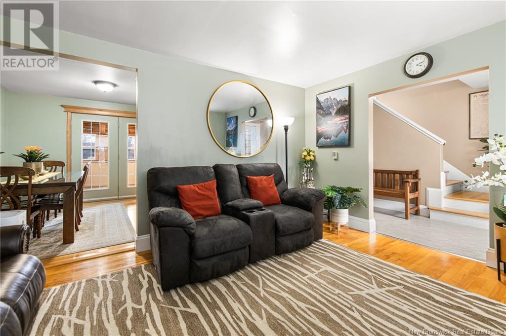 Property at 117 Montgomery Avenue image 4