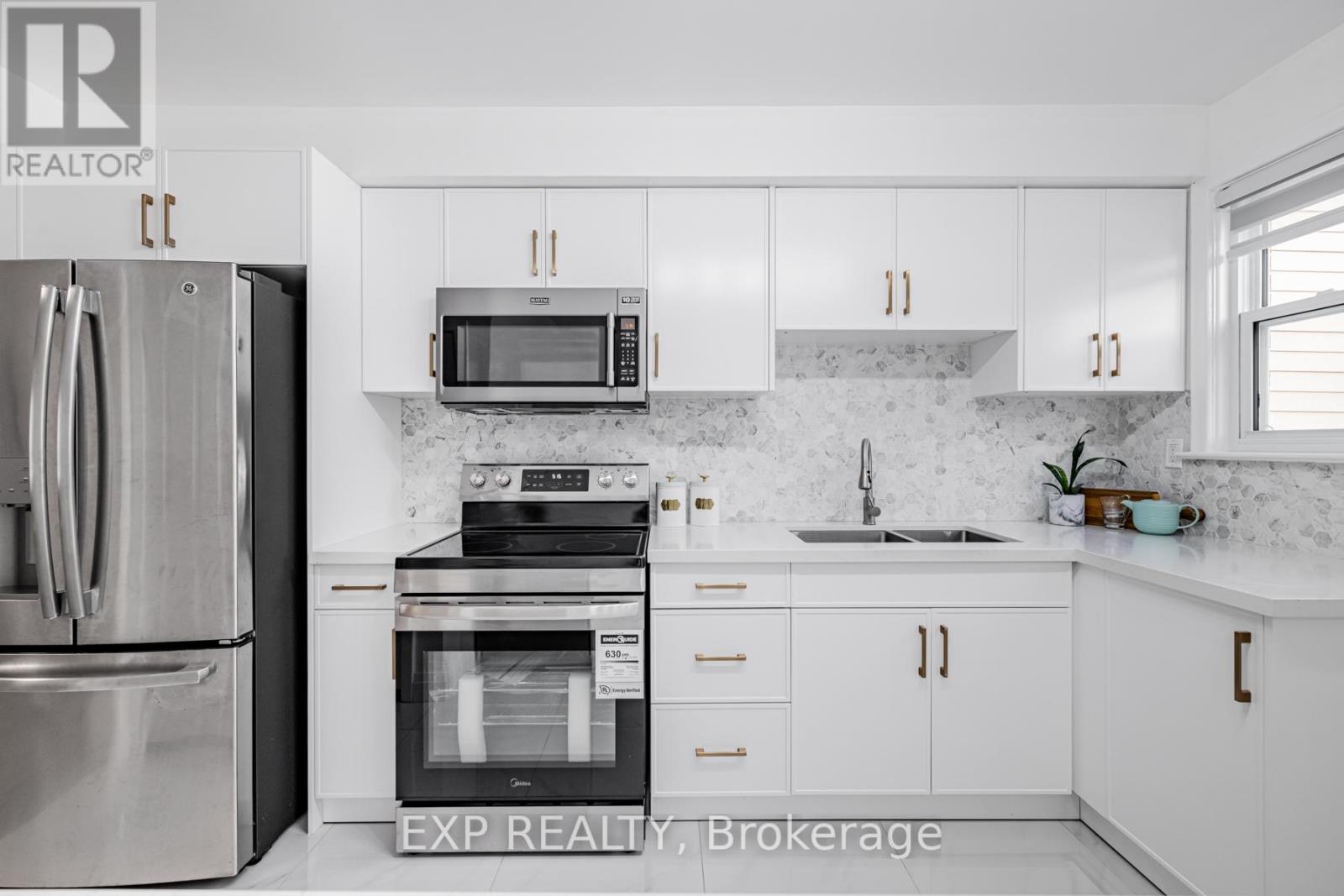 15 Rambler Place, Toronto, Ontario  M3L 1N6 - Photo 16 - W12086695