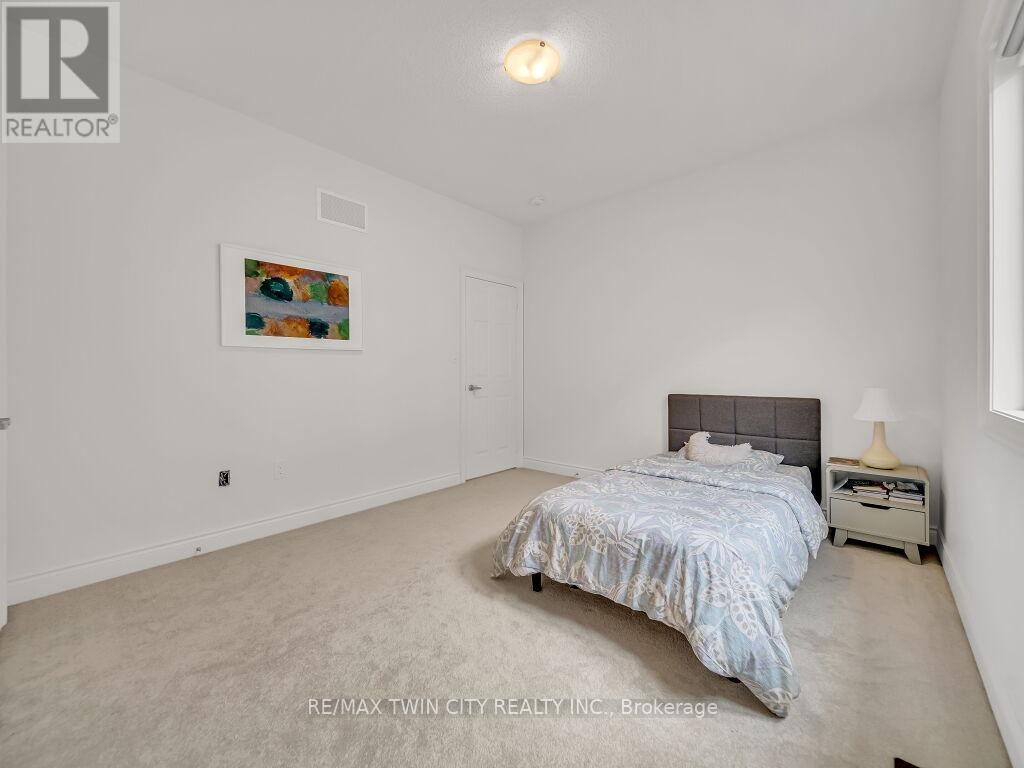 140 Bloomfield Crescent, Cambridge, Ontario  N1R 5S2 - Photo 35 - X12086711