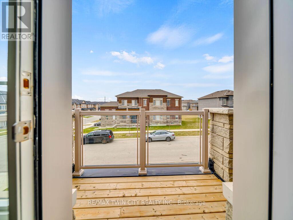 140 Bloomfield Crescent, Cambridge, Ontario  N1R 5S2 - Photo 39 - X12086711