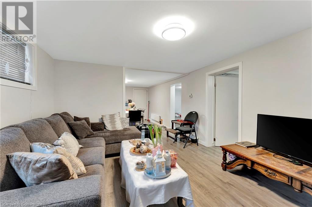 82 Albert Street, St. Catharines, Ontario  L2R 2H1 - Photo 31 - 40717411