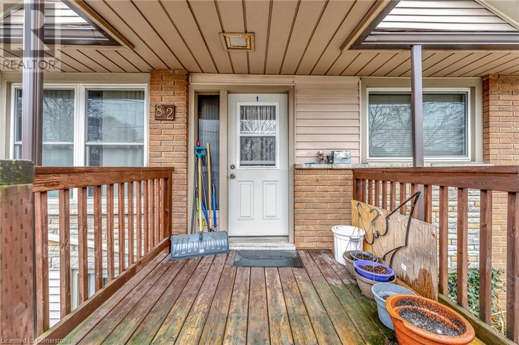82 Albert Street, St. Catharines, Ontario  L2R 2H1 - Photo 5 - 40717411