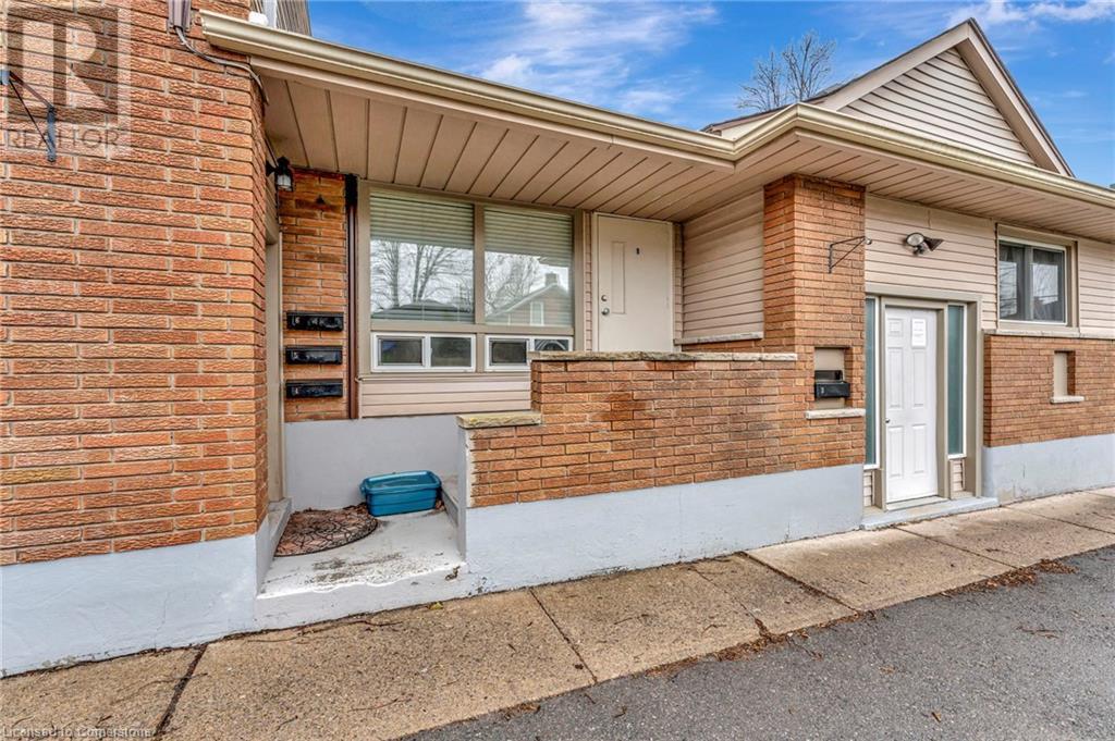 82 Albert Street, St. Catharines, Ontario  L2R 2H1 - Photo 7 - 40717411