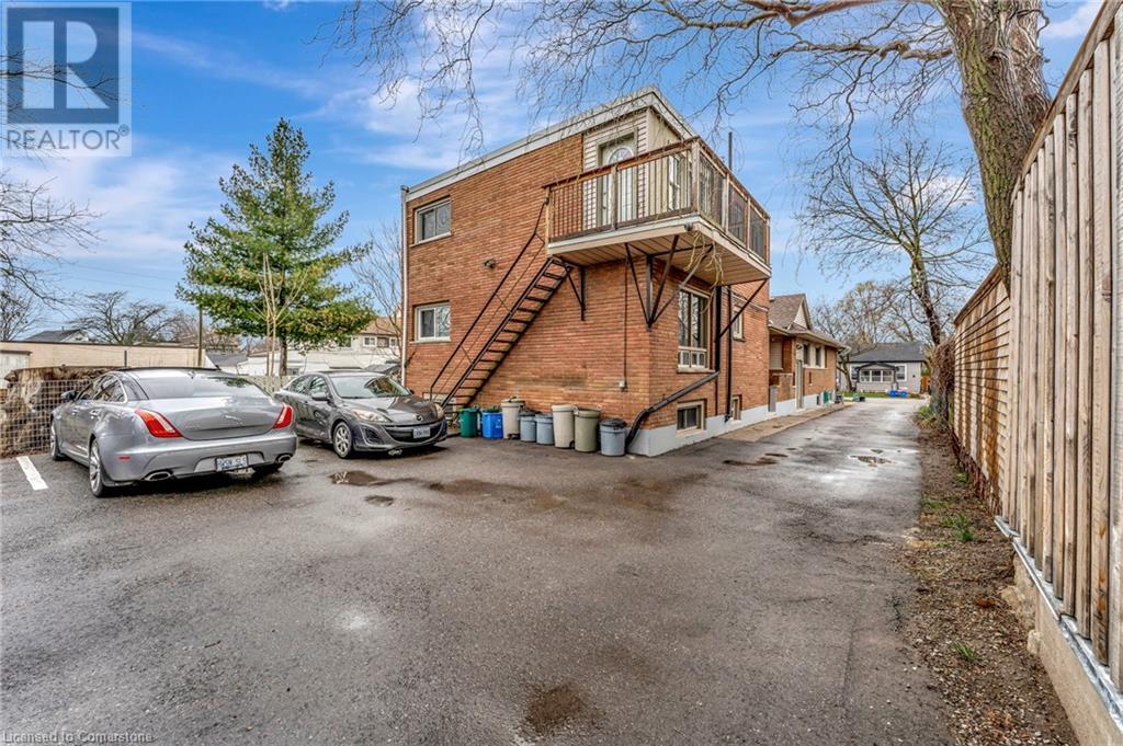 82 Albert Street, St. Catharines, Ontario  L2R 2H1 - Photo 9 - 40717411