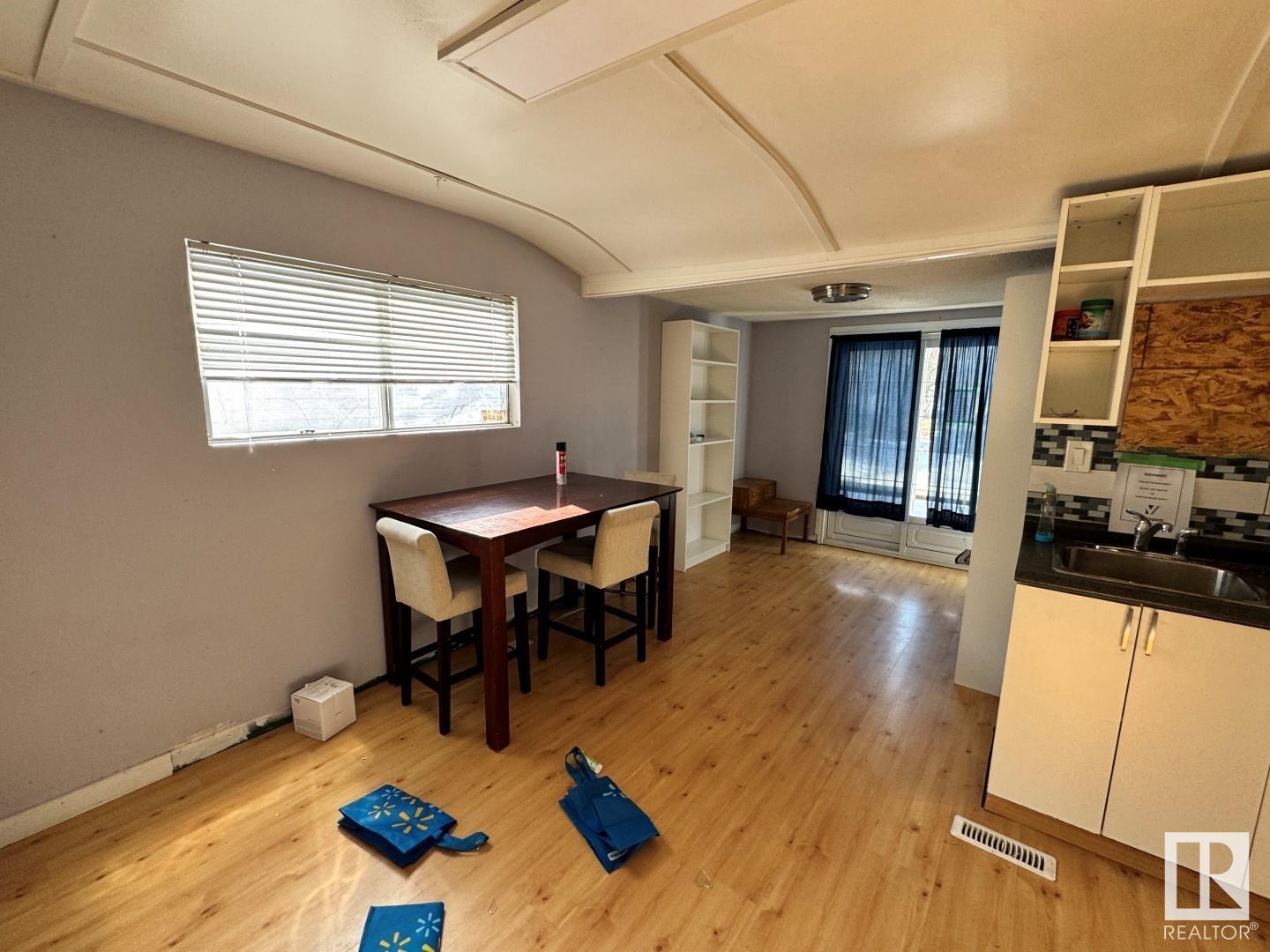 Property at 11928 68 ST NW image 5