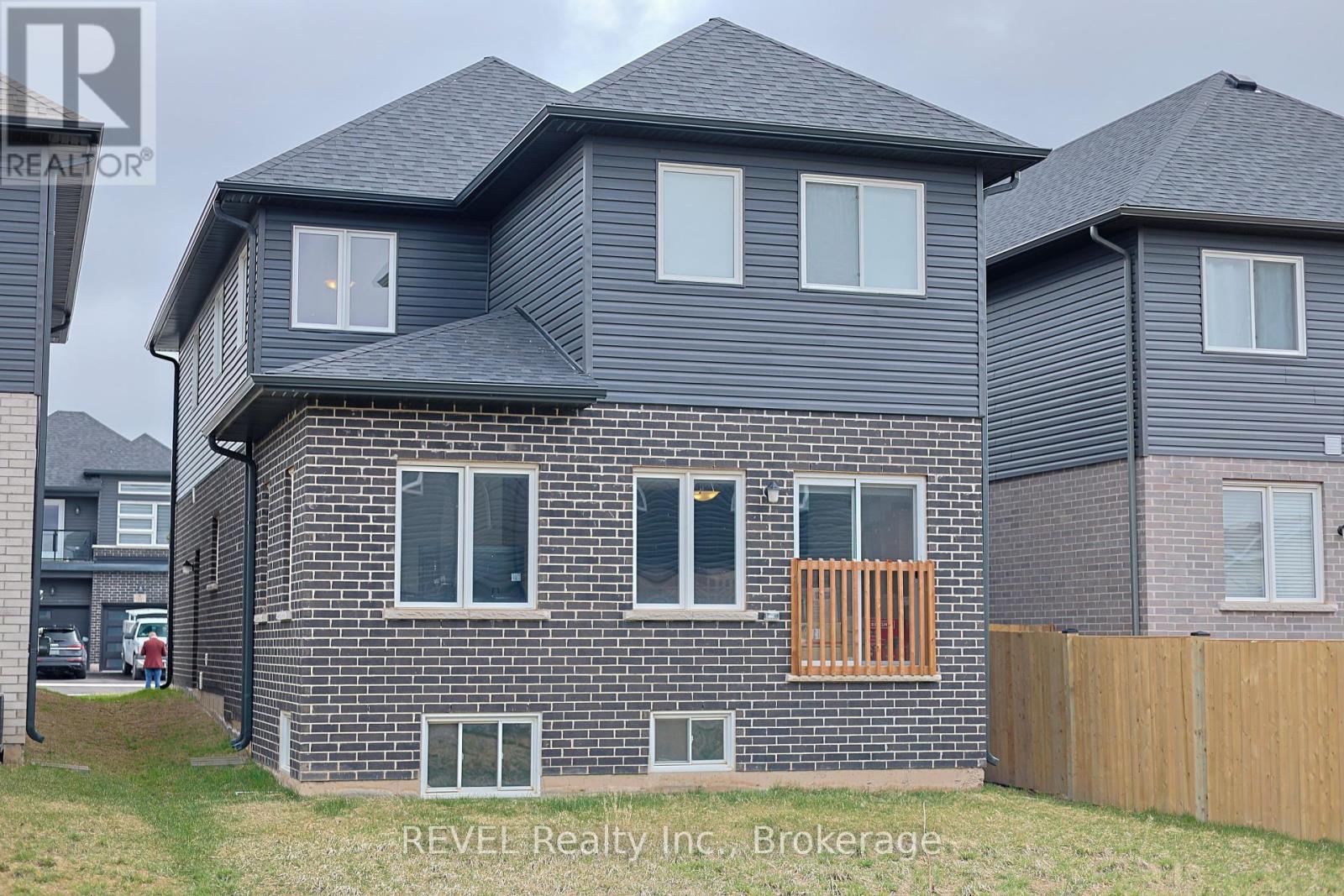 Property at 16 MCLAUGHLIN STREET image 3