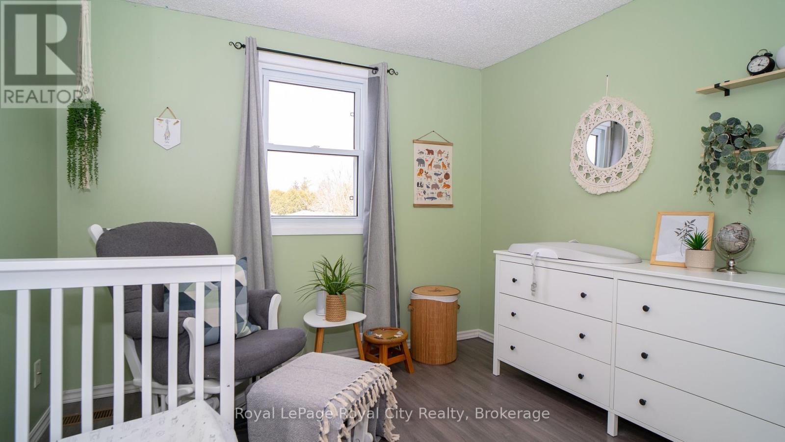 300 Strathallan Street, Centre Wellington, Ontario  N1M 3L5 - Photo 19 - X12086731