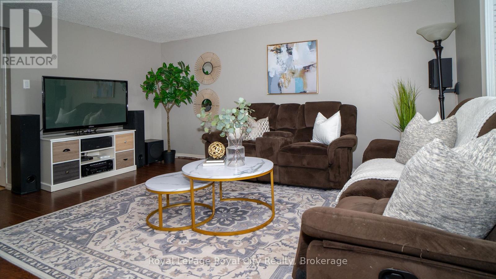 300 Strathallan Street, Centre Wellington, Ontario  N1M 3L5 - Photo 9 - X12086731