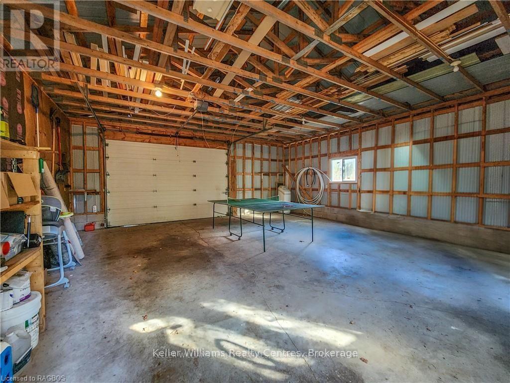 4 Lakefield Avenue, South Bruce Peninsula, Ontario  N0H 2T0 - Photo 33 - X12086753