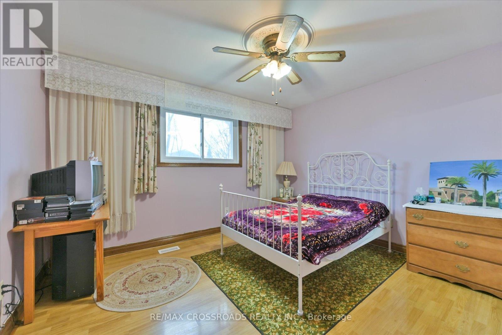 48 Phillip Avenue, Toronto (Birchcliffe-Cliffside), Ontario  M1N 3P9 - Photo 10 - E12086726