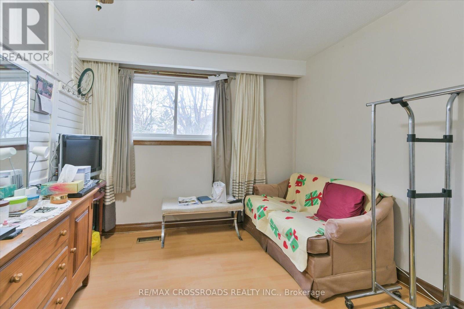 48 Phillip Avenue, Toronto (Birchcliffe-Cliffside), Ontario  M1N 3P9 - Photo 15 - E12086726