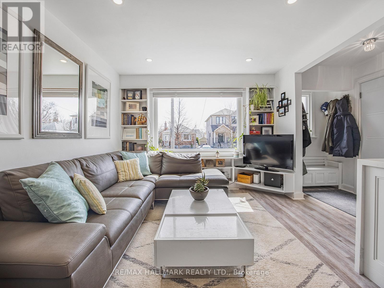 Property at 34 TIAGO AVENUE image 4