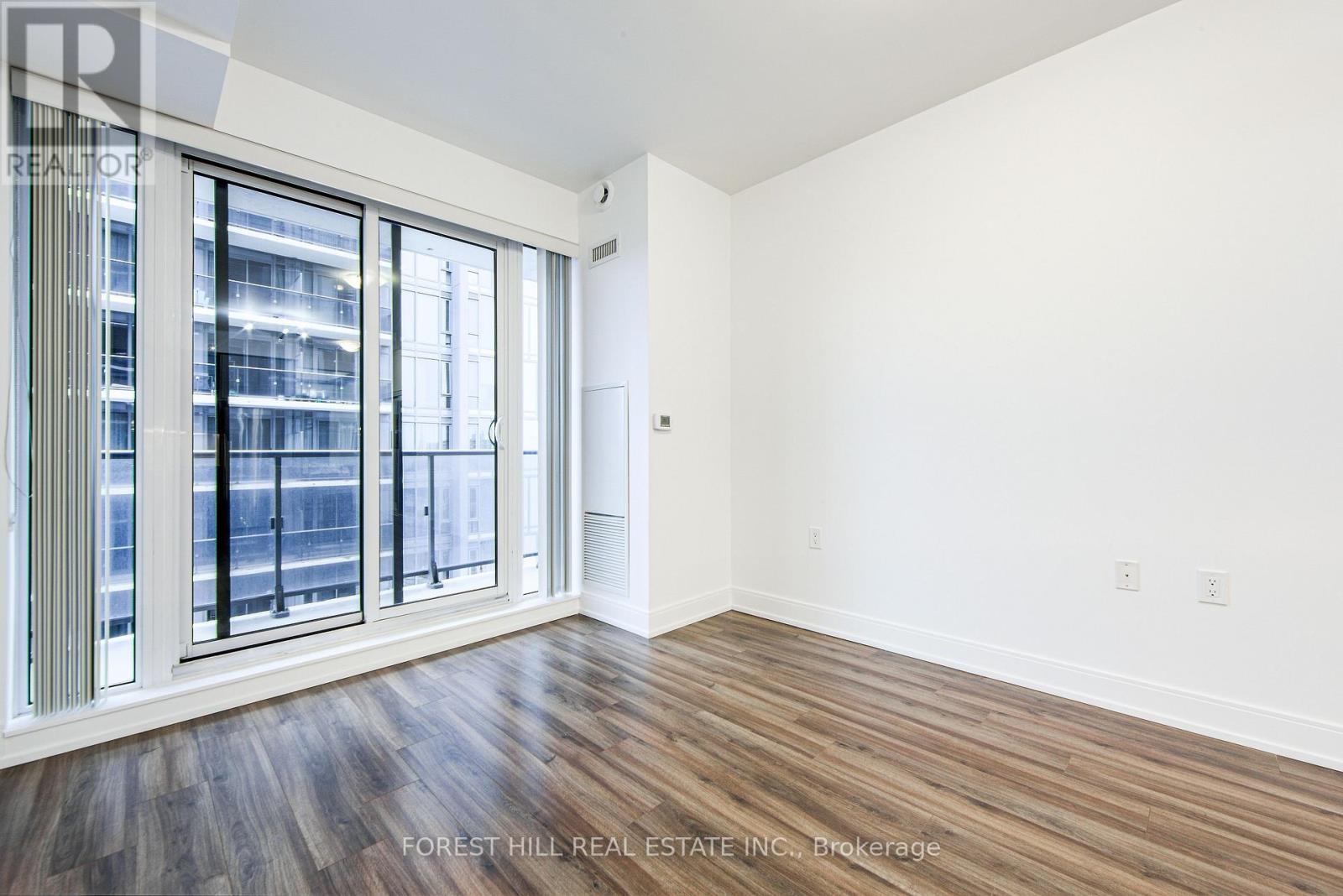1210b - 9600 Yonge Street, Richmond Hill, Ontario  L4C 0X3 - Photo 23 - N12086755