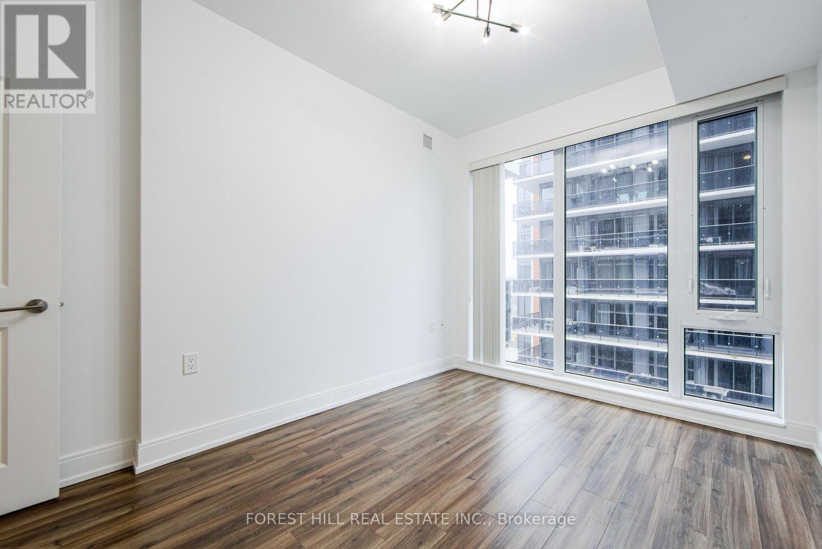 1210b - 9600 Yonge Street, Richmond Hill, Ontario  L4C 0X3 - Photo 37 - N12086755