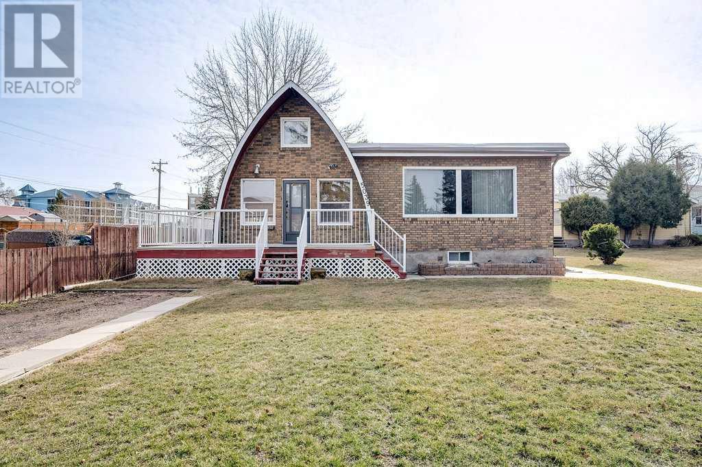 Property at 5039 52 Street image 1