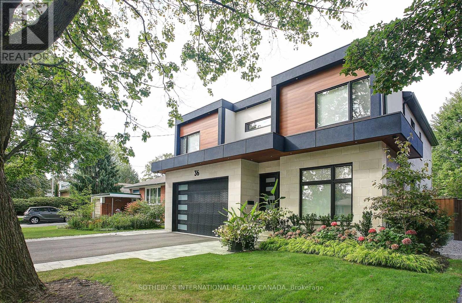 36 BURROWS AVENUE, Toronto, Ontario