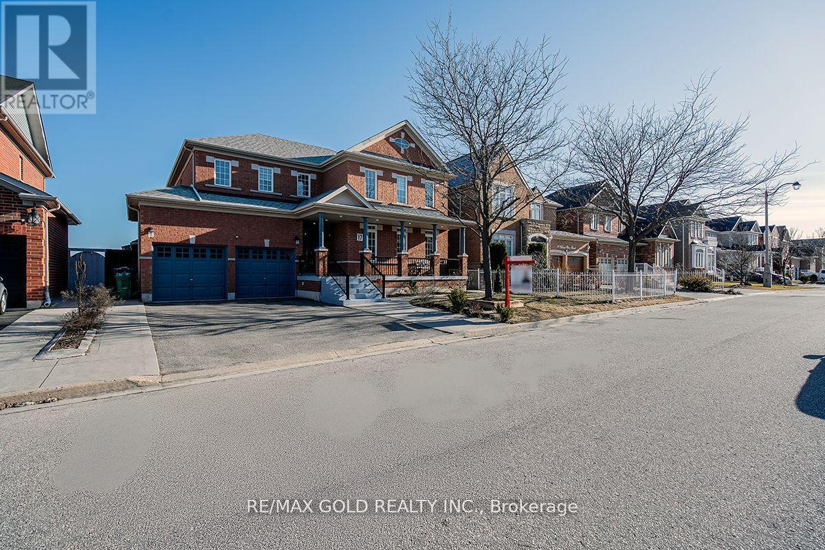 17 Yellow Pine Road, Brampton, Ontario  L6P 2E4 - Photo 2 - W12086798