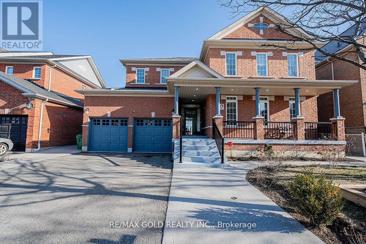 17 Yellow Pine Road, Brampton, Ontario  L6P 2E4 - Photo 3 - W12086798