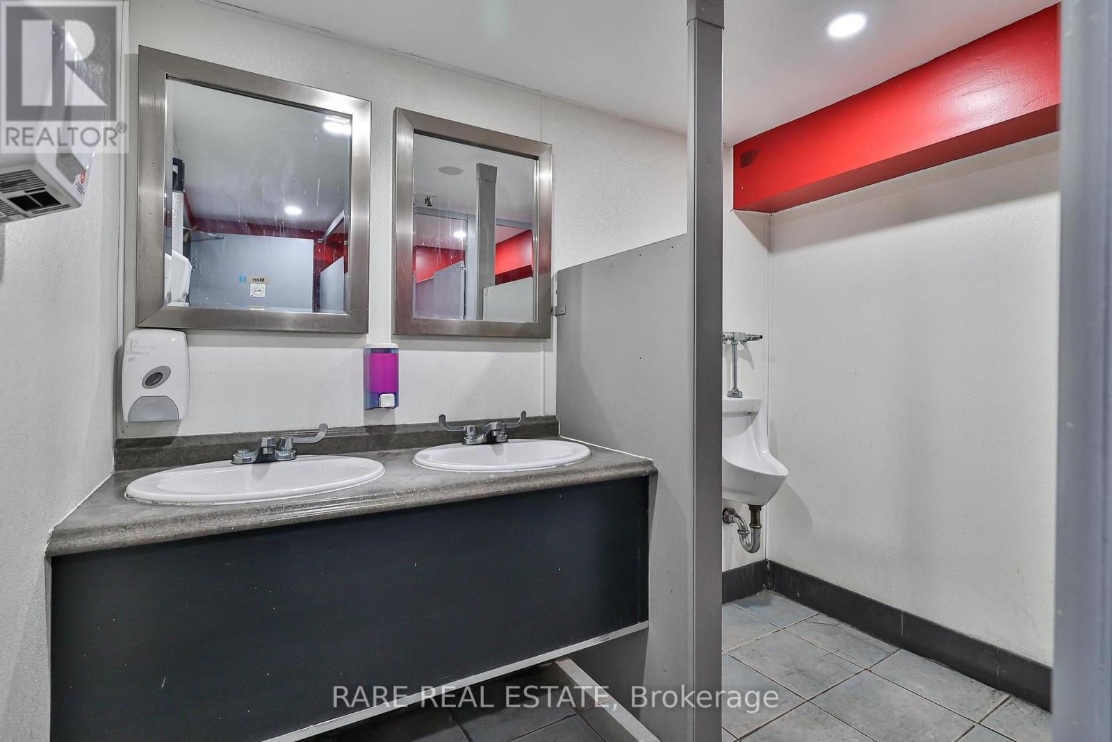 1861 Eglinton Avenue W, Toronto, Ontario  M6E 3X5 - Photo 11 - W12086830