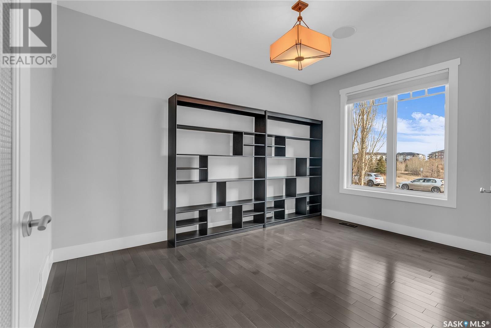 Property at 154 Beechdale CRESCENT image 5