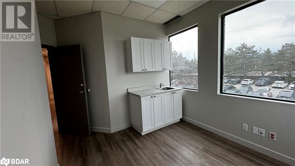 190 Cundles Road E Unit# 201d, Barrie, Ontario  L4M 4S5 - Photo 15 - 40649433