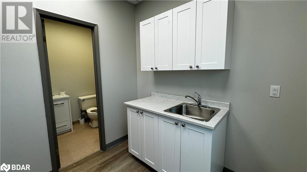 190 Cundles Road E Unit# 201d, Barrie, Ontario  L4M 4S5 - Photo 8 - 40649433