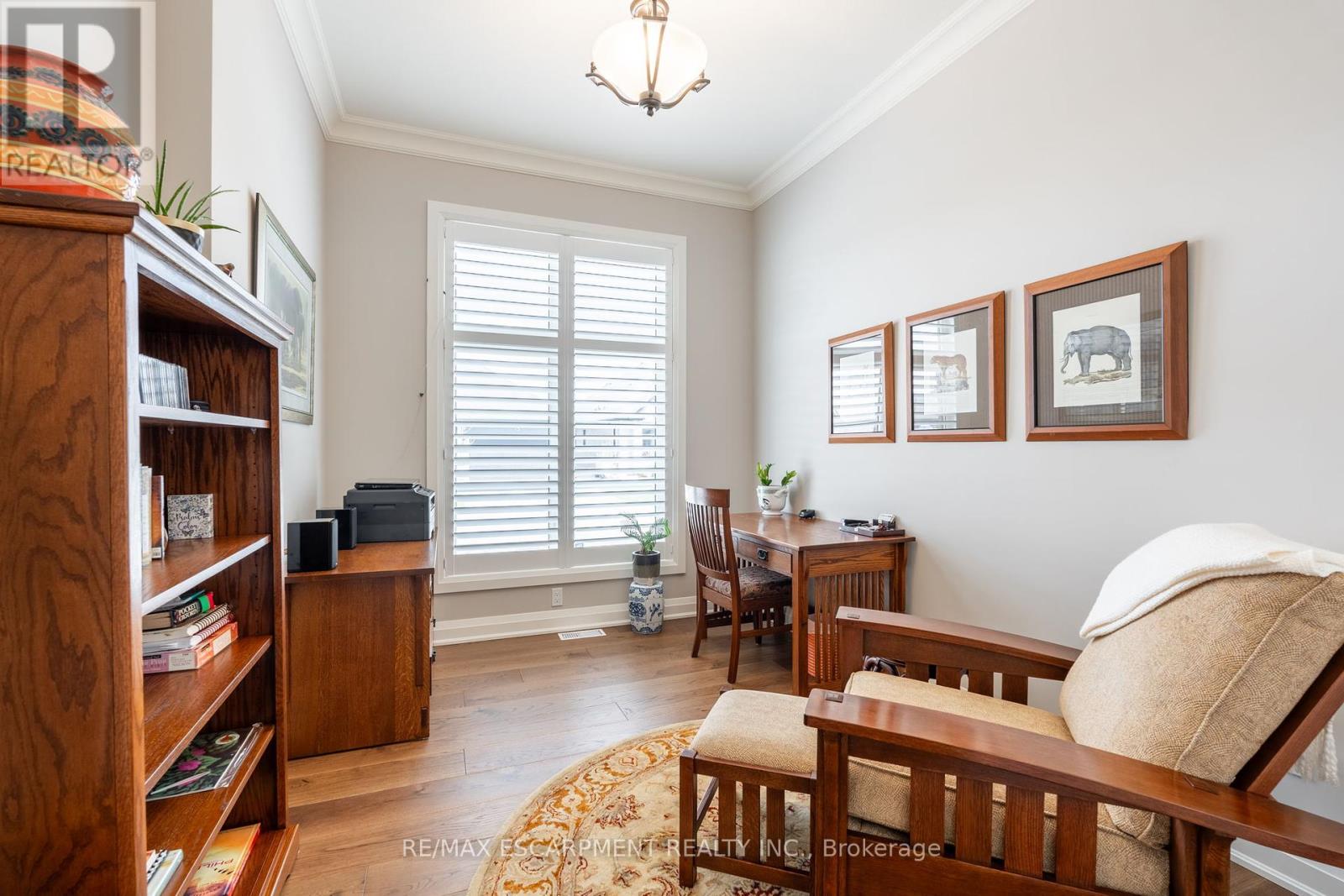 Property at 12 CARRICK TRAIL image 4