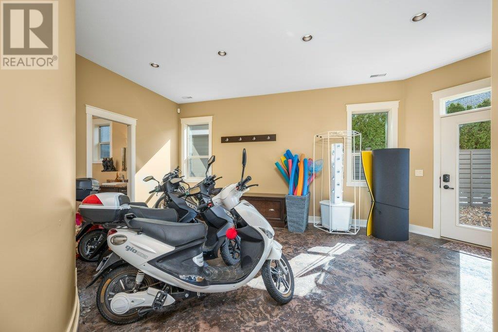 354 Quilchena Drive, Kelowna, British Columbia  V1W 4Y9 - Photo 52 - 10343692