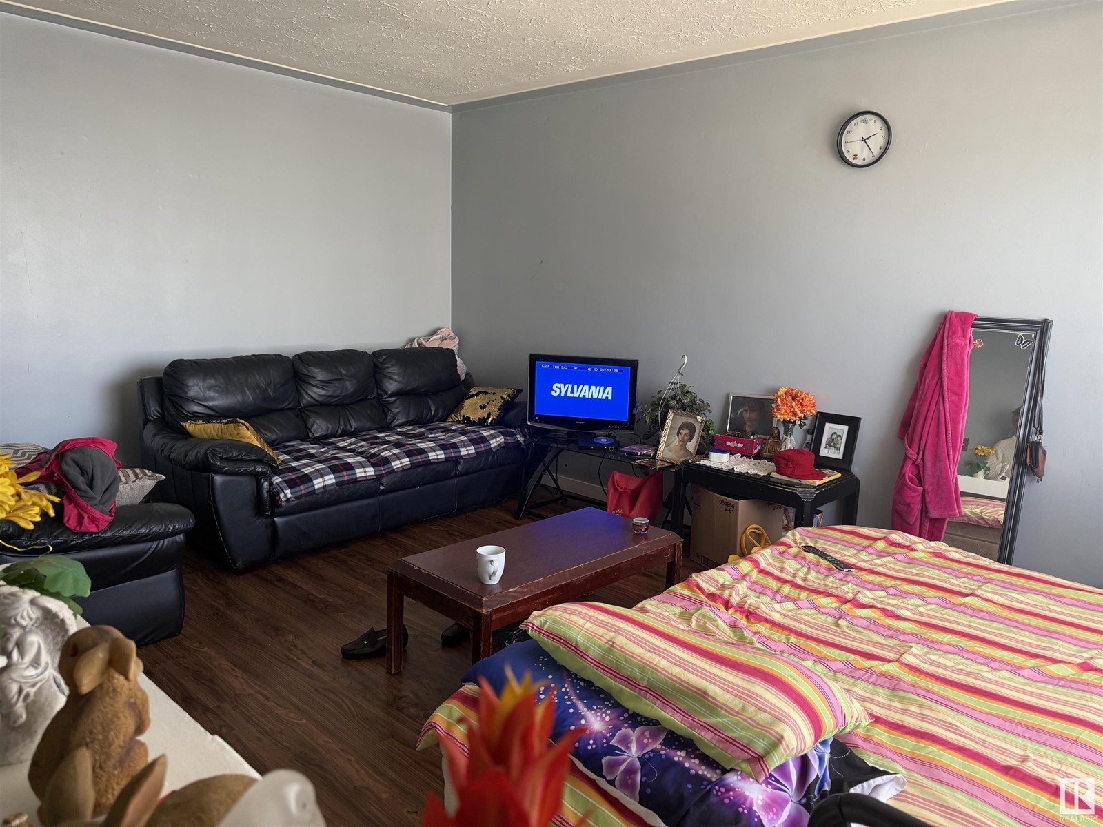 Property at 9521 110A AV NW image 3