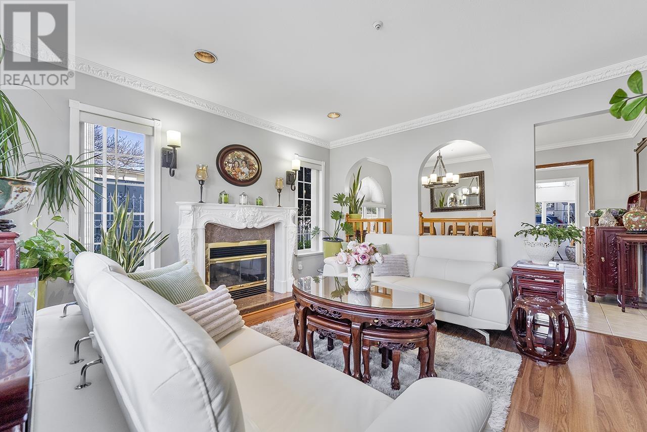 Property at 3138 WELLINGTON AVENUE image 3