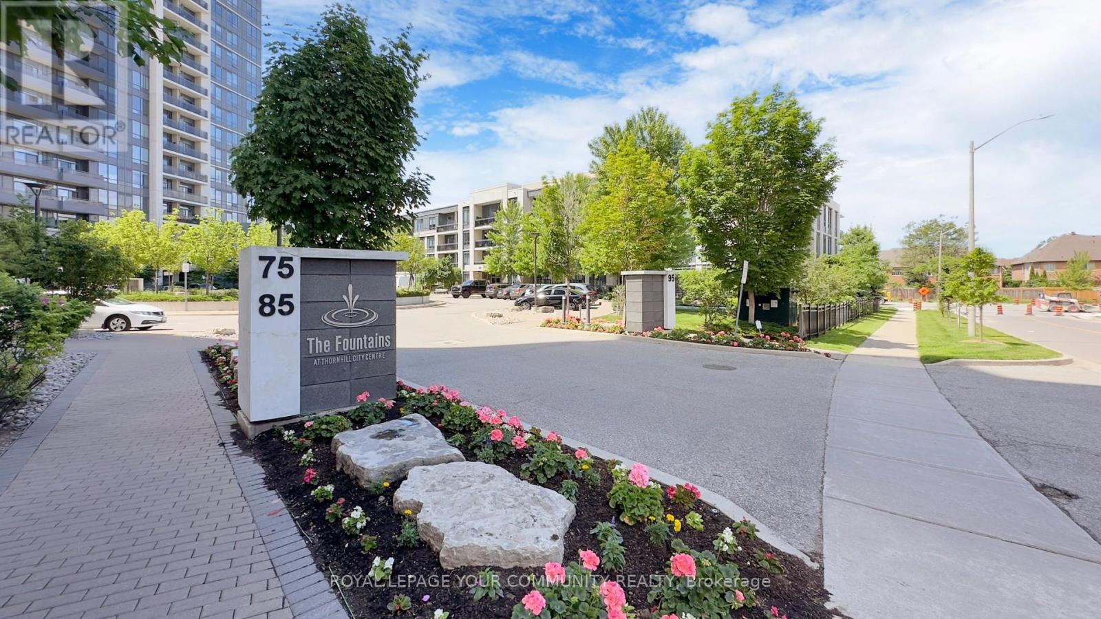 202 - 85 North Park Road, Vaughan (Beverley Glen), Ontario  L4J 0H9 - Photo 1 - N12086712