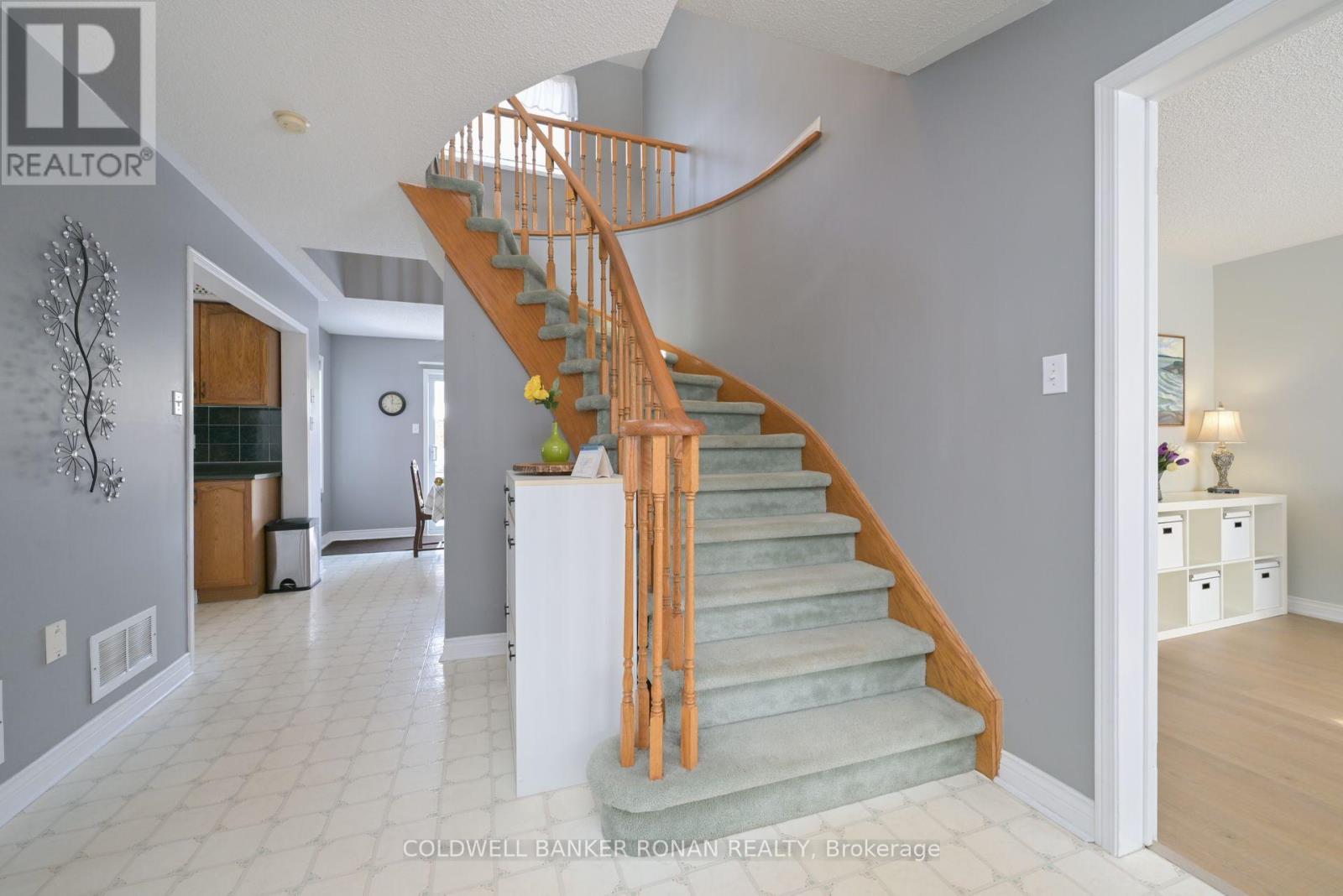 Property at 51 DARLING CRESCENT image 5