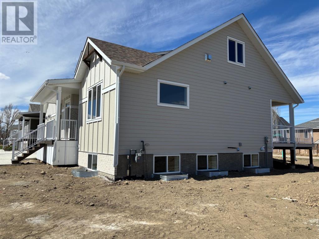 41 E 3 Avenue N, Magrath, Alberta  T0K 1J0 - Photo 44 - A2212331