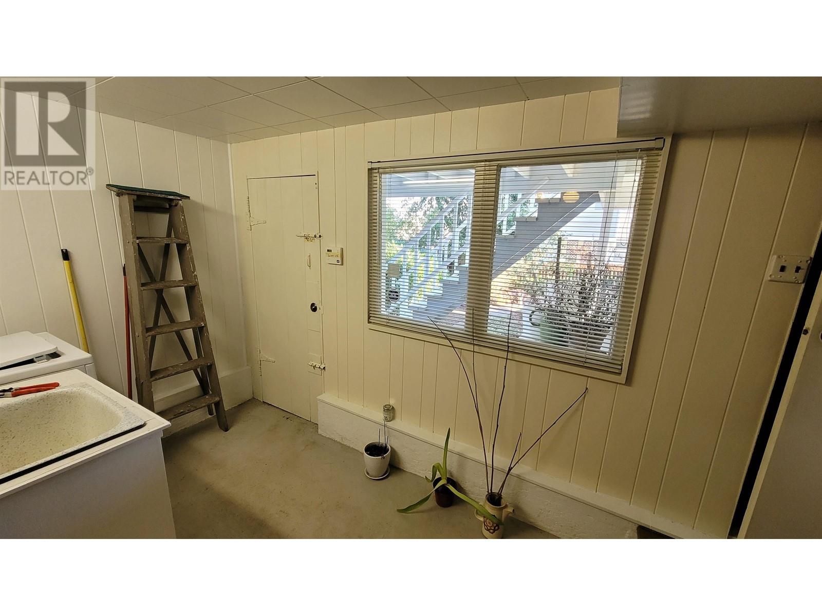 Listing Picture 27 of 35 : 4320 COLLINGWOOD STREET, Vancouver / 溫哥華 - 魯藝地產 Yvonne Lu Group - MLS Medallion Club Member