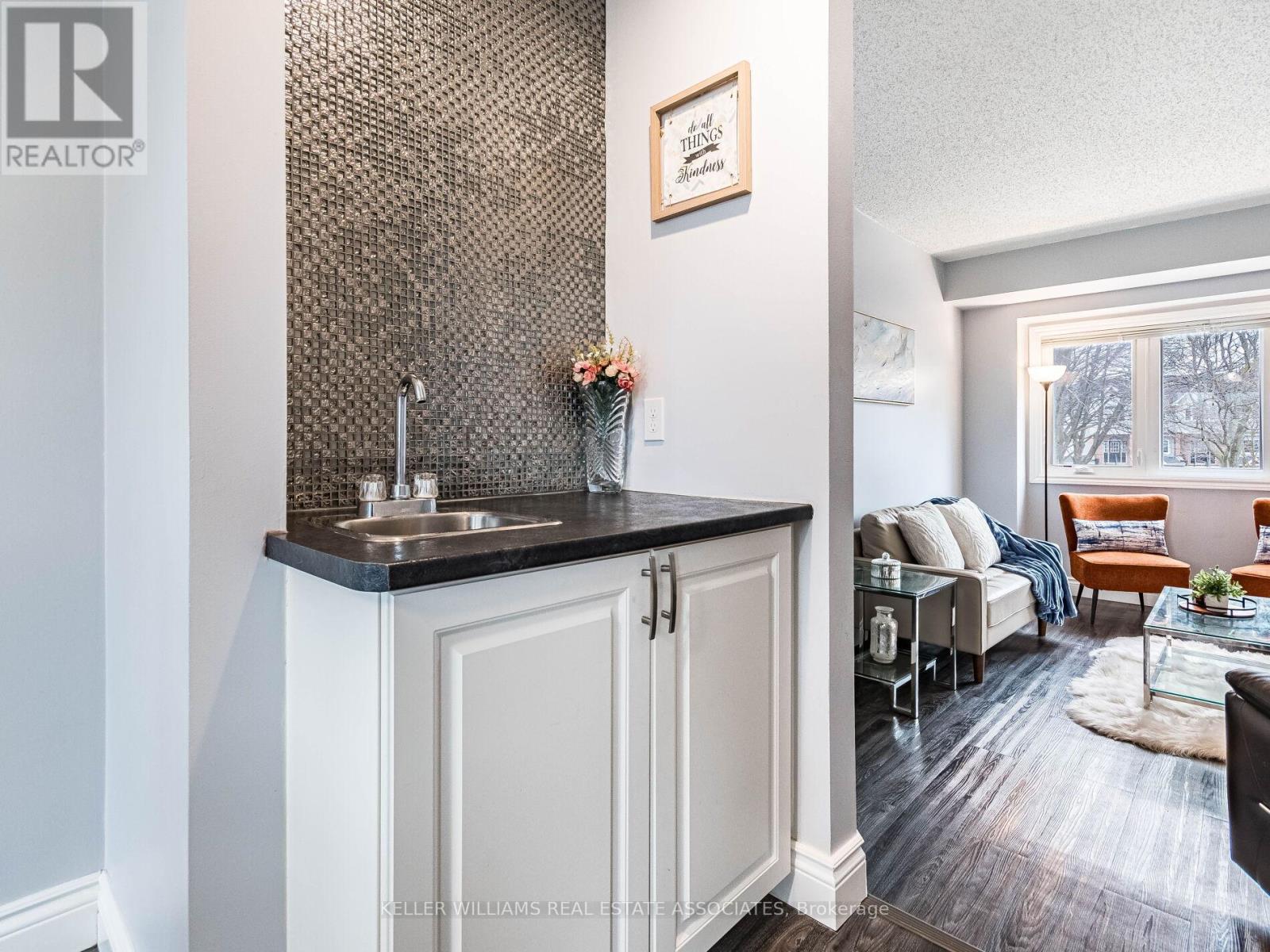 8 - 310 Christopher Drive, Cambridge, Ontario  N1P 1B4 - Photo 11 - X12086919