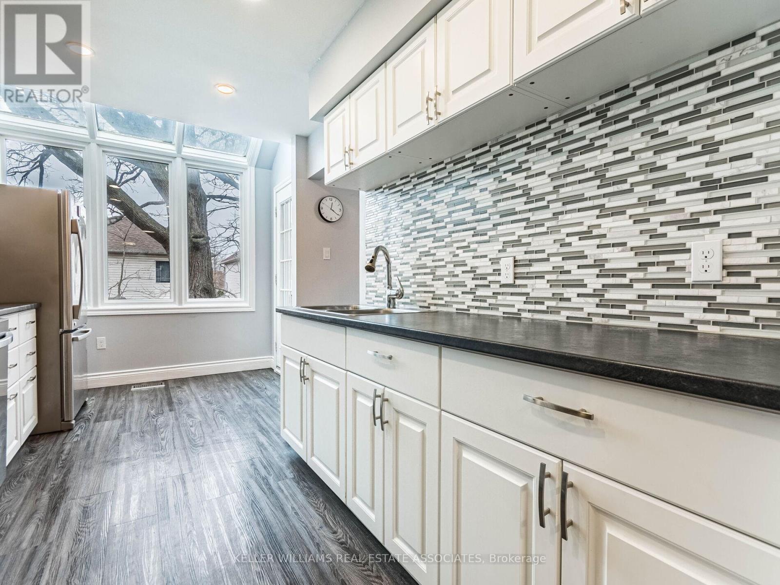 8 - 310 Christopher Drive, Cambridge, Ontario  N1P 1B4 - Photo 15 - X12086919