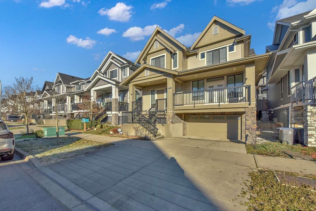 Property at 16771 17 AVENUE image 3