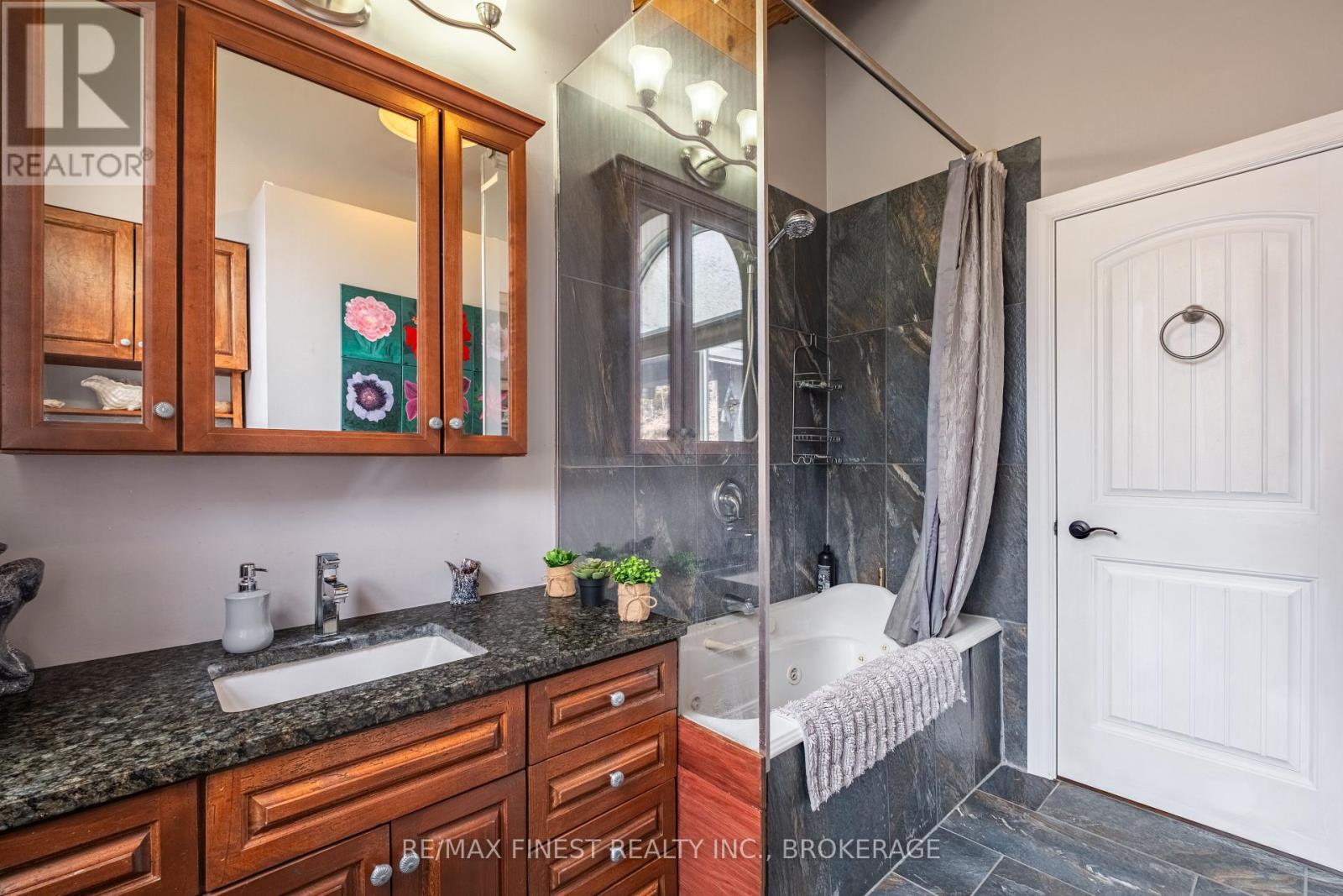116 Nuthatch Lane, Rideau Lakes, Ontario  K0G 1E0 - Photo 22 - X12086727