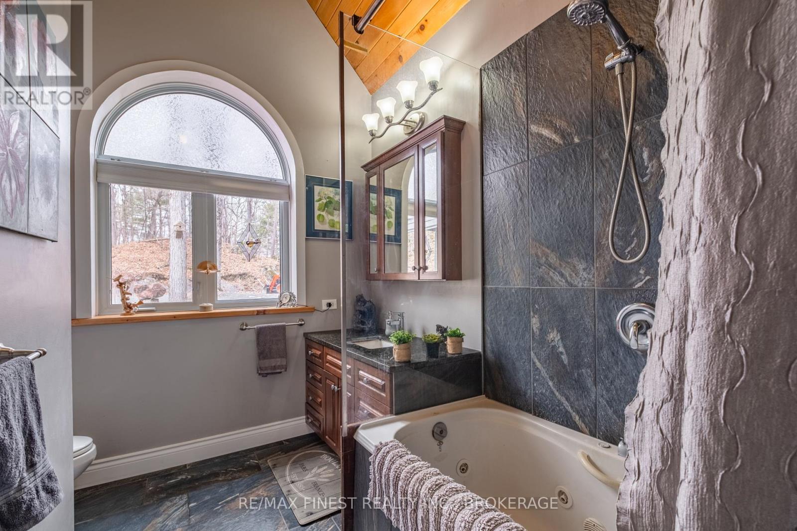 116 Nuthatch Lane, Rideau Lakes, Ontario  K0G 1E0 - Photo 21 - X12086727