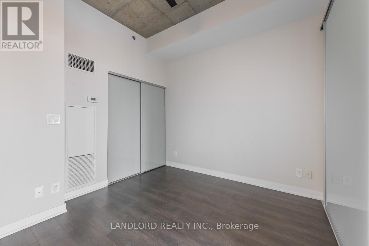 605 - 8 Gladstone Avenue, Toronto, Ontario  M6J 0B3 - Photo 17 - C12086965