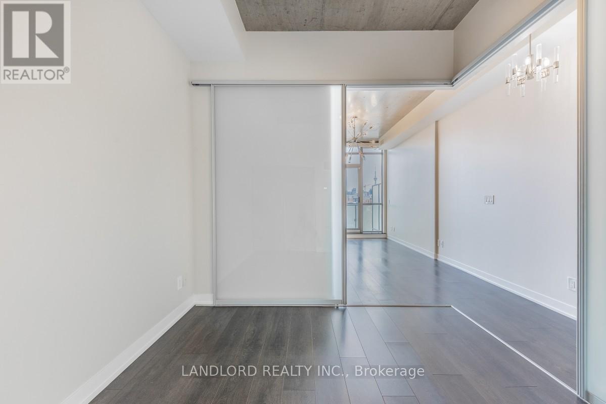 605 - 8 Gladstone Avenue, Toronto, Ontario  M6J 0B3 - Photo 18 - C12086965