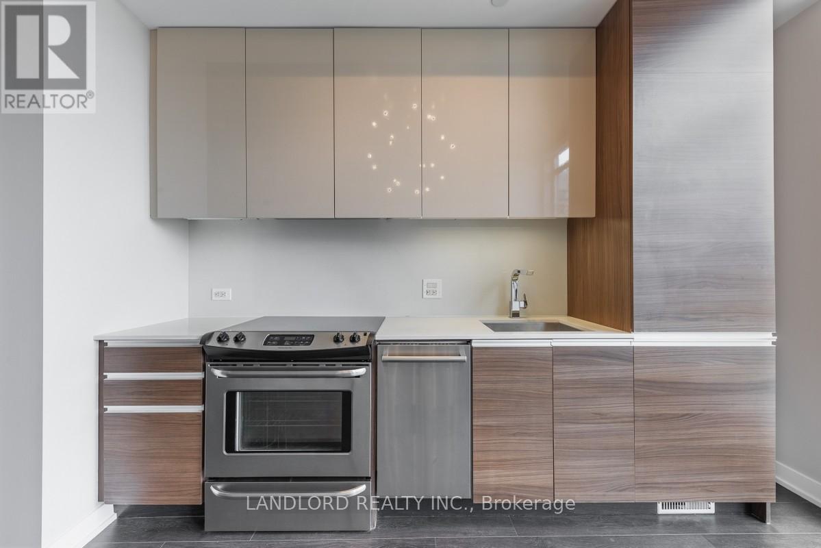 605 - 8 Gladstone Avenue, Toronto, Ontario  M6J 0B3 - Photo 2 - C12086965