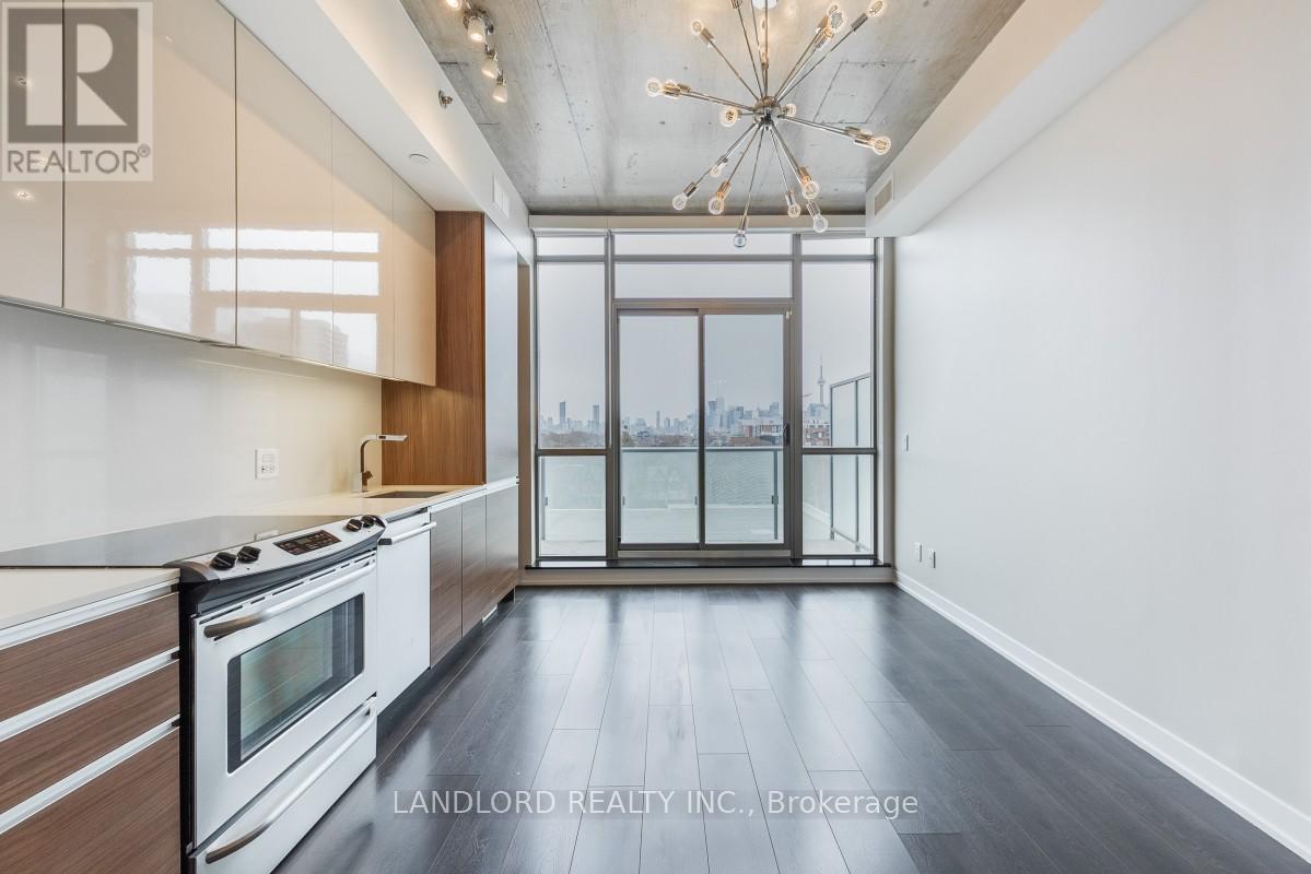 605 - 8 Gladstone Avenue, Toronto, Ontario  M6J 0B3 - Photo 4 - C12086965